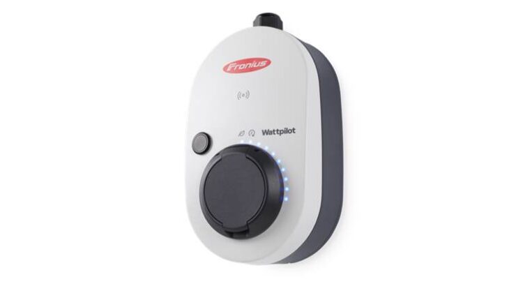 The modern design of the Fronius Wattpilot housing ensures a higher IP rating (IP55).